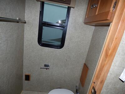 2008 Itasca Suncruiser 38J   - Photo 8 - Puyallup, WA 98373