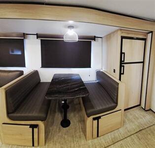 2021 Cruiser RV Radiance 28BH   - Photo 4 - Puyallup, WA 98373