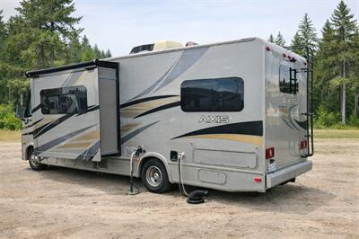 2015 Thor Axis 25.1 - Photo 2 - Puyallup, WA 98373