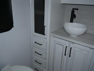 2022 Keystone Montana 3763BP - Photo 15 - Puyallup, WA 98373