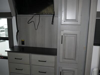 2022 Keystone Montana 3763BP - Photo 16 - Puyallup, WA 98373