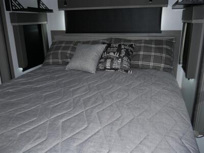 2022 Keystone Montana 3763BP - Photo 8 - Puyallup, WA 98373