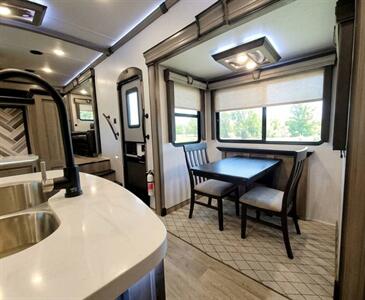 2022 Keystone Montana 3763BP - Photo 5 - Puyallup, WA 98373