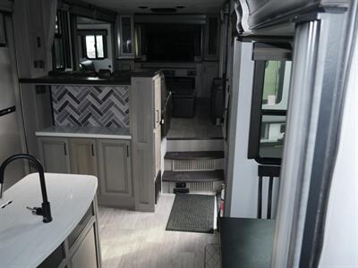 2022 Keystone Montana 3763BP - Photo 17 - Puyallup, WA 98373