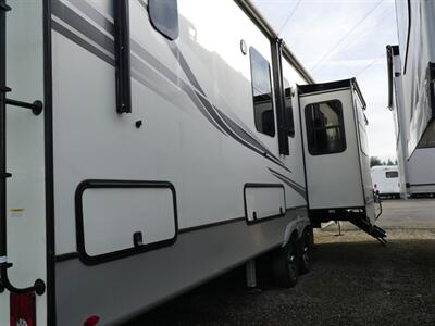 2022 Keystone Montana 3763BP - Photo 4 - Puyallup, WA 98373