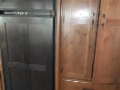 2022 Outdoors RV Mountain Trax 28DBS   - Photo 8 - Puyallup, WA 98373