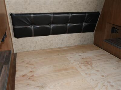 2022 Outdoors RV Mountain Trax 28DBS   - Photo 12 - Puyallup, WA 98373