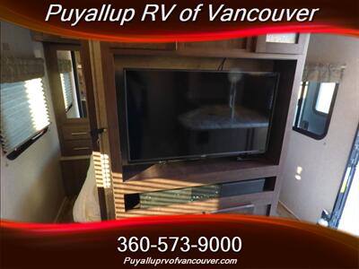 2019 FOREST RIVER RV SURVEYOR 243RBS   - Photo 11 - Vancouver, WA 98682-4901