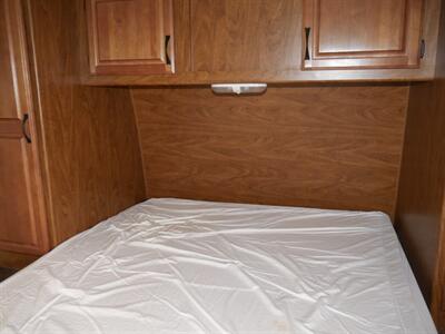 2013 Outdoors RV Timber Ridge 250RDS   - Photo 8 - Puyallup, WA 98373