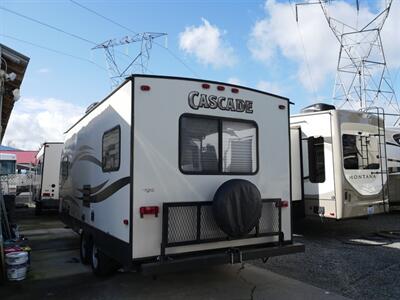 2016 Forest River Cherokee Cascade 19RLC   - Photo 3 - Puyallup, WA 98373