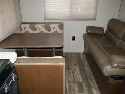 2016 Forest River Cherokee Cascade 19RLC   - Photo 4 - Puyallup, WA 98373