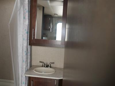 2016 Forest River Cherokee Cascade 19RLC   - Photo 13 - Puyallup, WA 98373