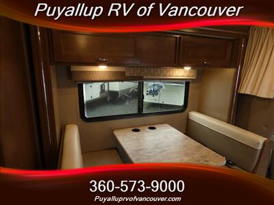 2019 WINNEBAGO OUTLOOK 27D   - Photo 8 - Vancouver, WA 98682-4901