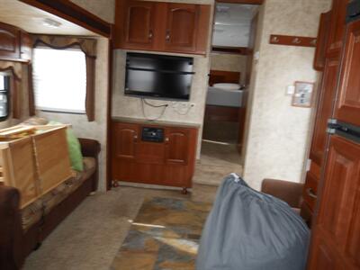 2011 Keystone Cougar 278rks   - Photo 11 - Puyallup, WA 98373