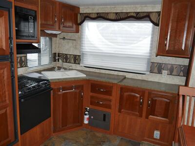 2011 Keystone Cougar 278rks   - Photo 5 - Puyallup, WA 98373