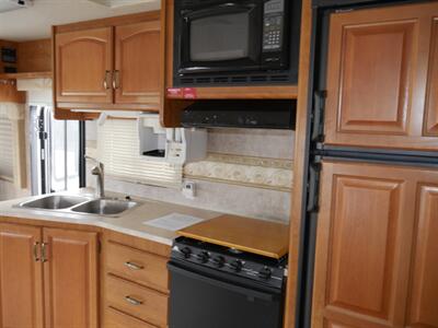 2007 Fleetwood Terra 34N - Photo 6 - Puyallup, WA 98373