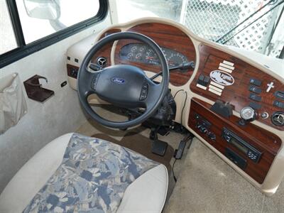 2003 Forest River Georgetown 303   - Photo 13 - Puyallup, WA 98373