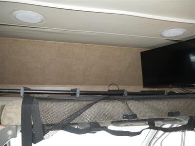 2017 Forest River Sunseeker 2400S - Photo 10 - Puyallup, WA 98373