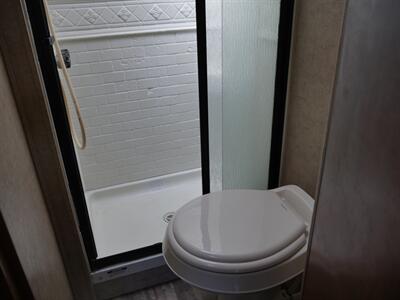 2017 Forest River Sunseeker 2400S - Photo 8 - Puyallup, WA 98373