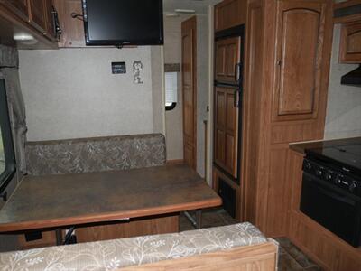 2015 Rockwood Mini Lite 2304KS   - Photo 10 - Puyallup, WA 98373