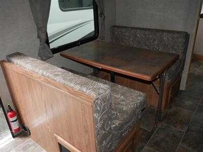 2015 Rockwood Mini Lite 2304KS   - Photo 4 - Puyallup, WA 98373