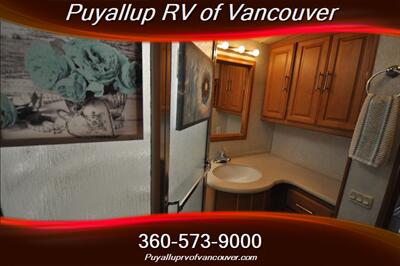 2005 WINNEBAGO JOURNEY 34H 350   - Photo 18 - Vancouver, WA 98682-4901