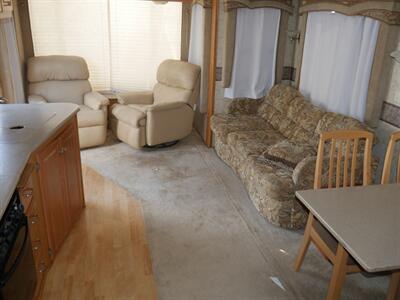 2005 Alpenlite Augusta 32RL   - Photo 14 - Puyallup, WA 98373