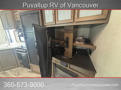 2020 KEYSTONE COUGAR 29RDB   - Photo 14 - Vancouver, WA 98682-4901