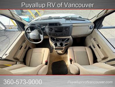 2014 Fleetwood Jamboree Searcher 23B   - Photo 5 - Vancouver, WA 98682-4901
