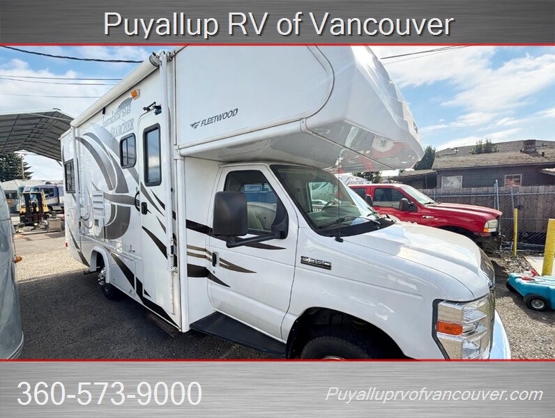 2014 Fleetwood Jamboree Searcher 23B   - Photo 1 - Vancouver, WA 98682-4901