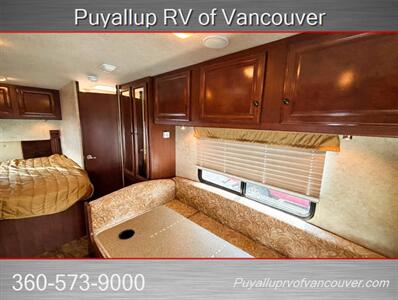 2014 Fleetwood Jamboree Searcher 23B   - Photo 9 - Vancouver, WA 98682-4901