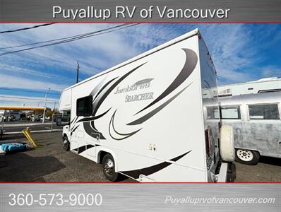 2014 Fleetwood Jamboree Searcher 23B   - Photo 4 - Vancouver, WA 98682-4901