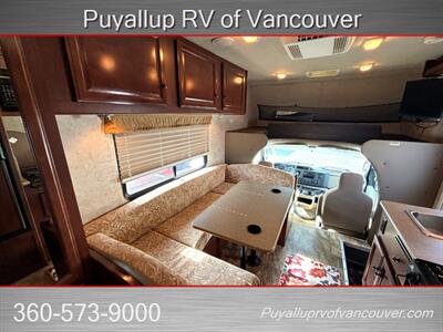 2014 Fleetwood Jamboree Searcher 23B   - Photo 12 - Vancouver, WA 98682-4901