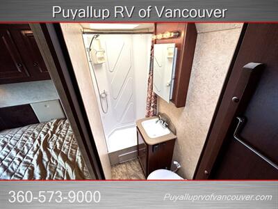 2014 Fleetwood Jamboree Searcher 23B   - Photo 15 - Vancouver, WA 98682-4901
