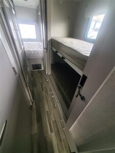 2024 Thor Indigo BB35   - Photo 6 - Puyallup, WA 98373