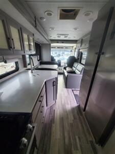 2024 Thor Indigo BB35   - Photo 4 - Puyallup, WA 98373