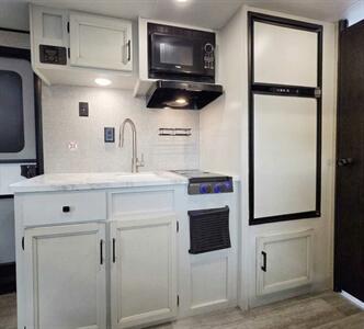 2023 Jayco Jayflight slx 184bs - Photo 4 - Puyallup, WA 98373