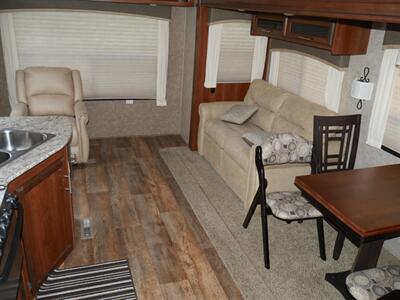 2016 Jayco Eagle HT 26.5 RLS - Photo 9 - Puyallup, WA 98373