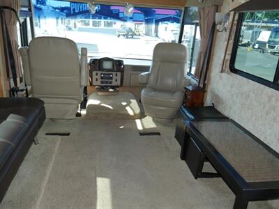 2009 Winnebago Adventurer 32h - Photo 10 - Puyallup, WA 98373