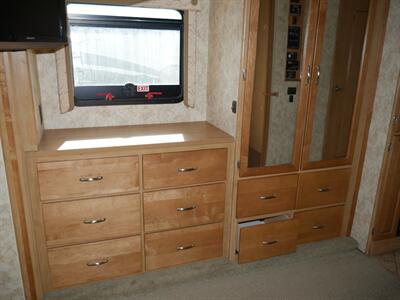 2009 Winnebago Adventurer 32h - Photo 7 - Puyallup, WA 98373