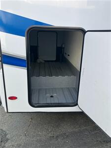 2022 Forest river Sunseeker 2850 LE - Photo 5 - Puyallup, WA 98373