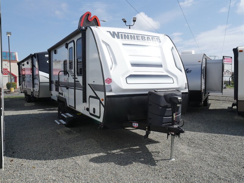 2022 Winnebago Micro Minnie 2108DS - Photo 1 - Puyallup, WA 98373