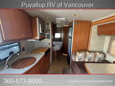2009 WINNEBAGO VIEW 24J   - Photo 10 - Vancouver, WA 98682-4901