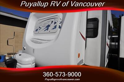 2004 KEYSTONE MONTANA MOUNTAINEER 305FKS   - Photo 2 - Vancouver, WA 98682-4901