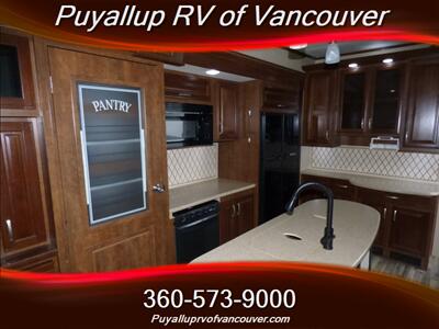 2014 GRAND DESIGN SOLITUDE 369RL   - Photo 15 - Vancouver, WA 98682-4901