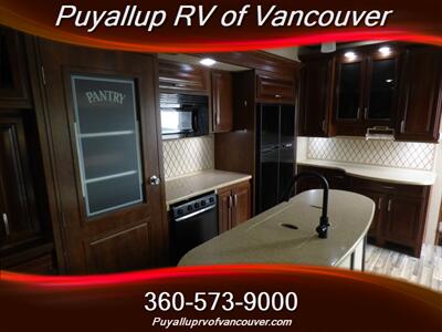 2014 GRAND DESIGN SOLITUDE 369RL   - Photo 14 - Vancouver, WA 98682-4901