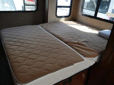 2017 Forest River Sunseeker 2400W MBS   - Photo 6 - Puyallup, WA 98373