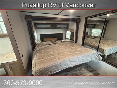 2019 Keystone COUGAR 29RLDWE   - Photo 13 - Vancouver, WA 98682-4901
