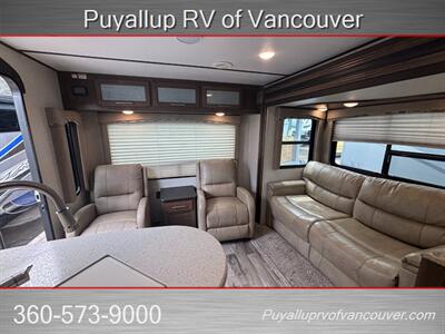 2019 Keystone COUGAR 29RLDWE   - Photo 7 - Vancouver, WA 98682-4901