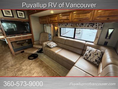 2013 Tiffin Allegro RED 33A   - Photo 11 - Vancouver, WA 98682-4901